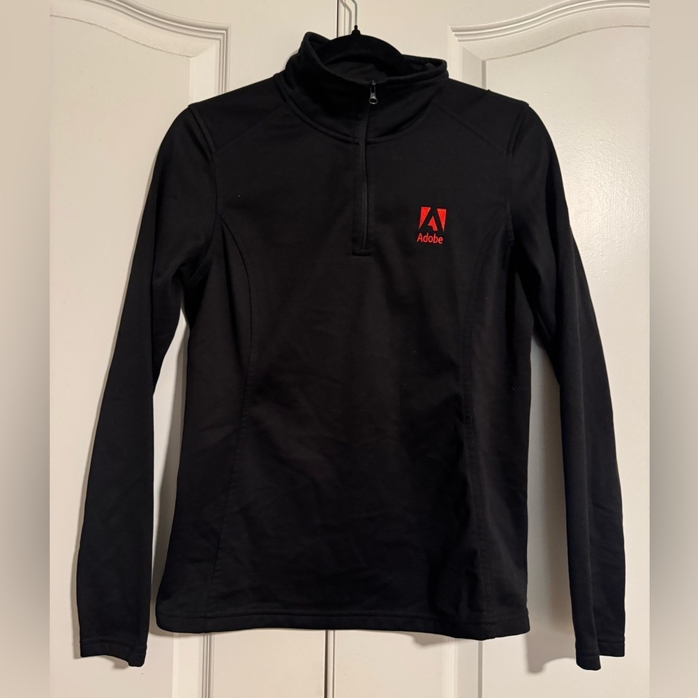 The North Face Women’s Quarter Zip Branded Pullover